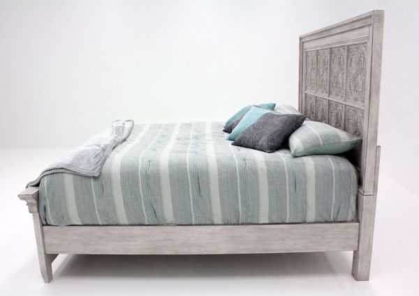 Liberty Furniture Heartland Queen Decorative Panel Bed in Antique White