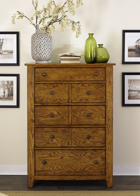 Liberty Furniture Grandpa's Cabin Chest in Age Oak