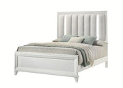 Crown Mark Furniture Cressida Queen Upholstered Panel Bed in White B7300-Q image