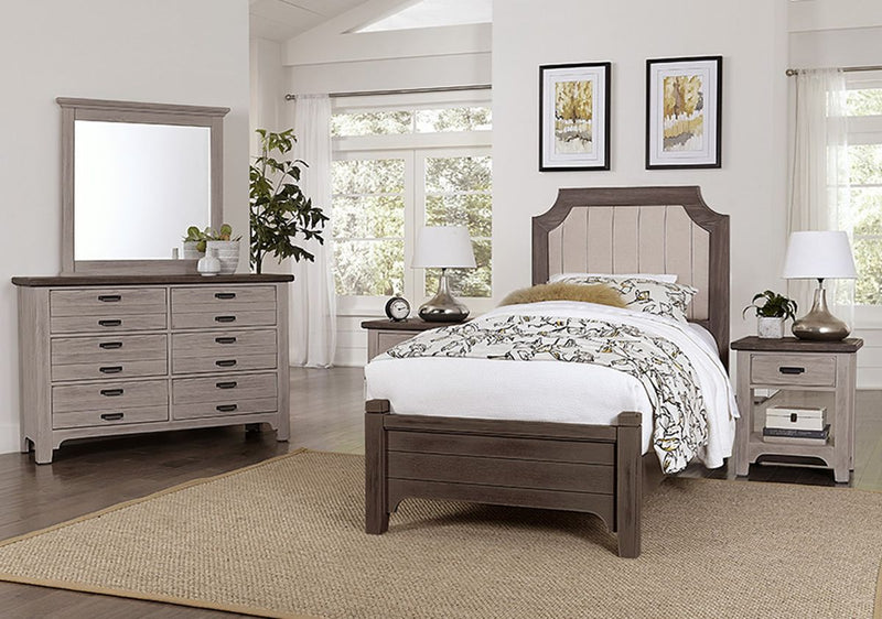 Vaughan-Bassett Bungalow Full Upholstered Bed in Folkstone