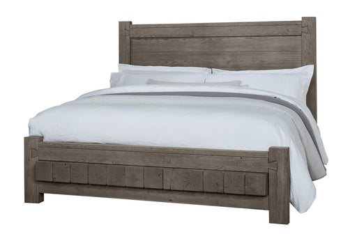 Vaughan Bassett Dovetail Cal King Poster Bed with 6x6 Footboard in Mystic Grey image