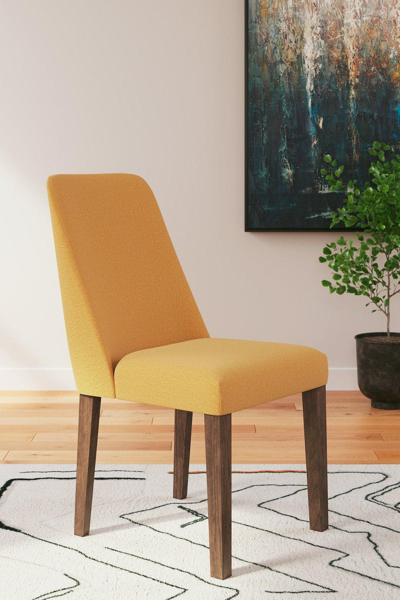 Ashley Furniture Lyncott Dining Room Set with wooden table and six matching chairs, showcasing modern design and craftsmanship.