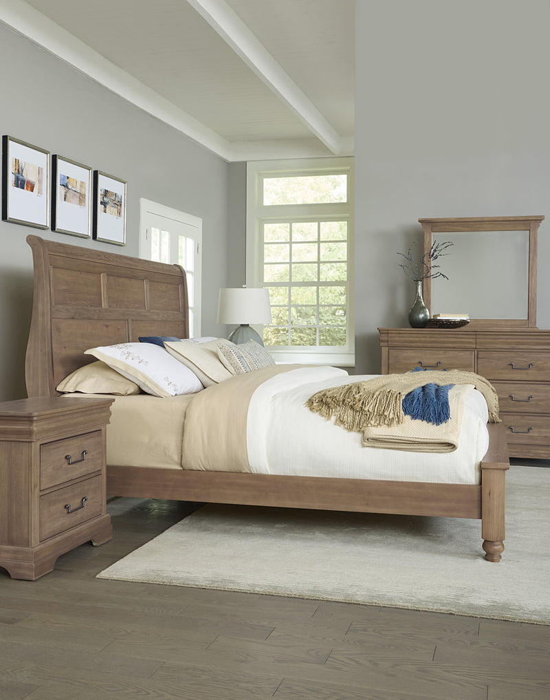 Vaughan Bassett Vista Queen Sleigh Bed in Natural Oak
